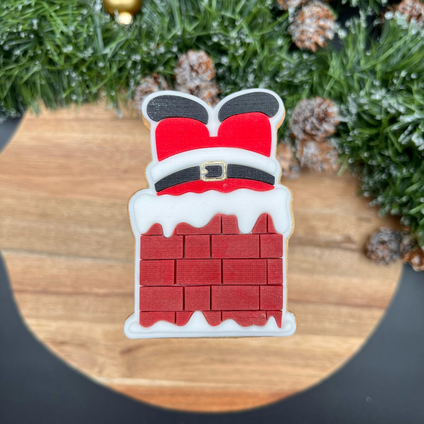 2023 CHRISTMAS - Santa Claus in the Chimney