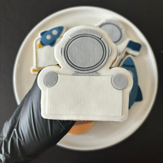 SPACE #02 - Astronaut Sign