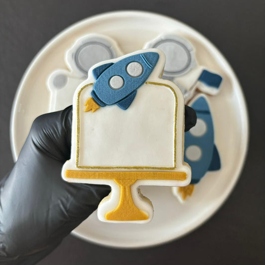 SPACE #01 - Rocket Cake