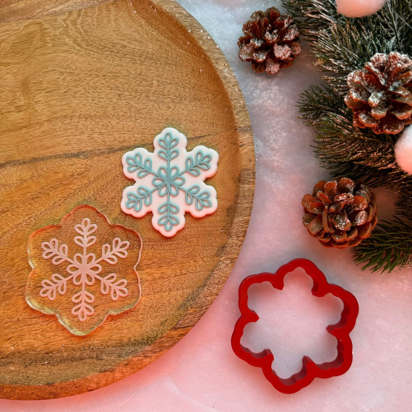 2024 NOEL #19 - Snowflake