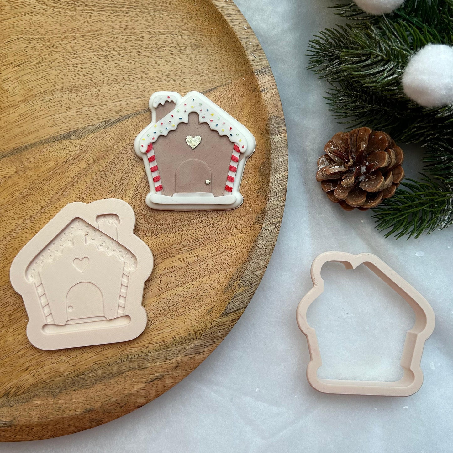 2024 NOEL #15 - Gingerbread House