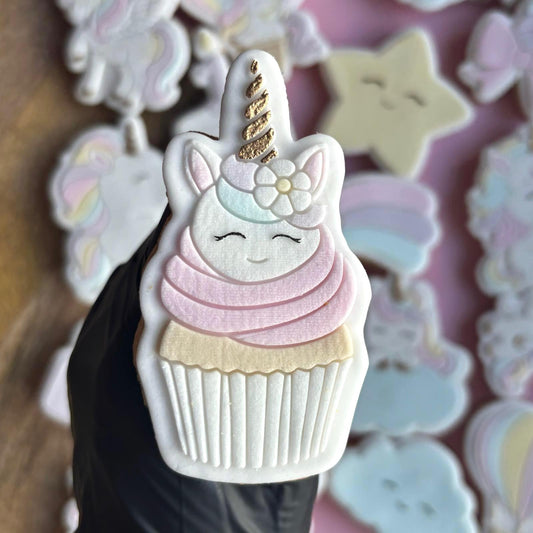 #08 - Unicorn Cupcake