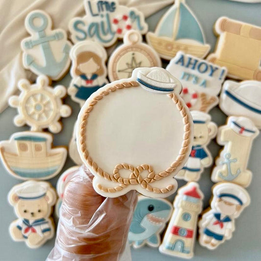 #19 - First Name Frame