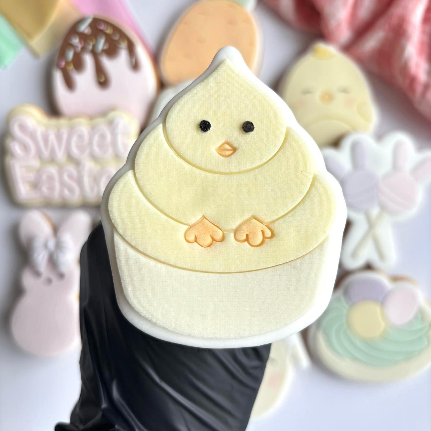 #043 - Easter Cupcake