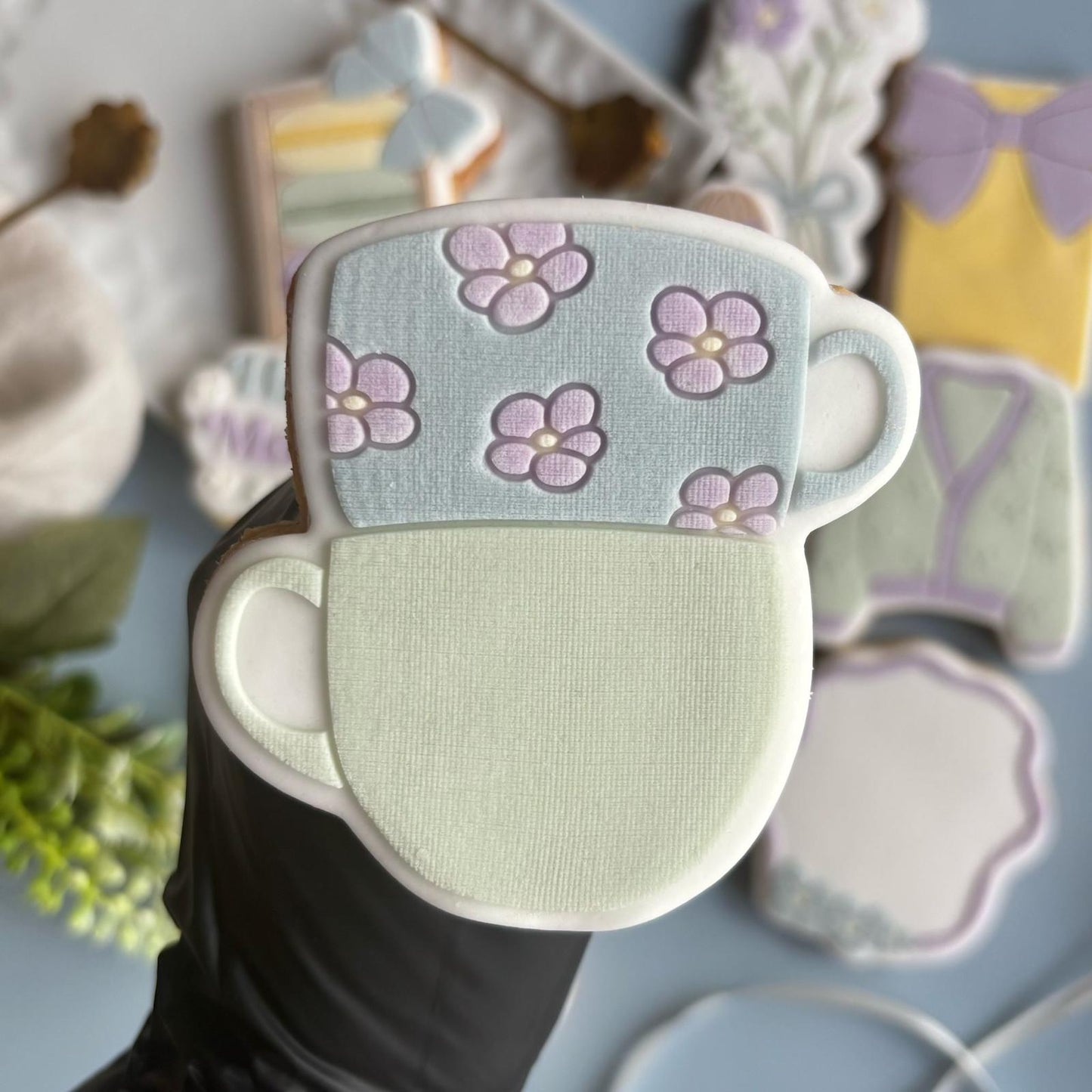 #024 - Stacked Cups