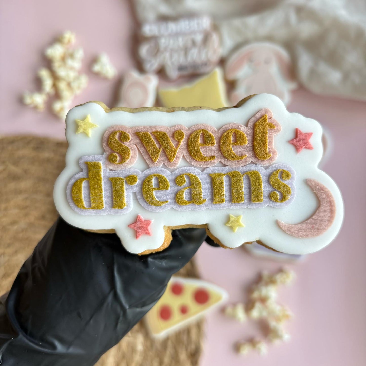 #12 - Sweet Dreams