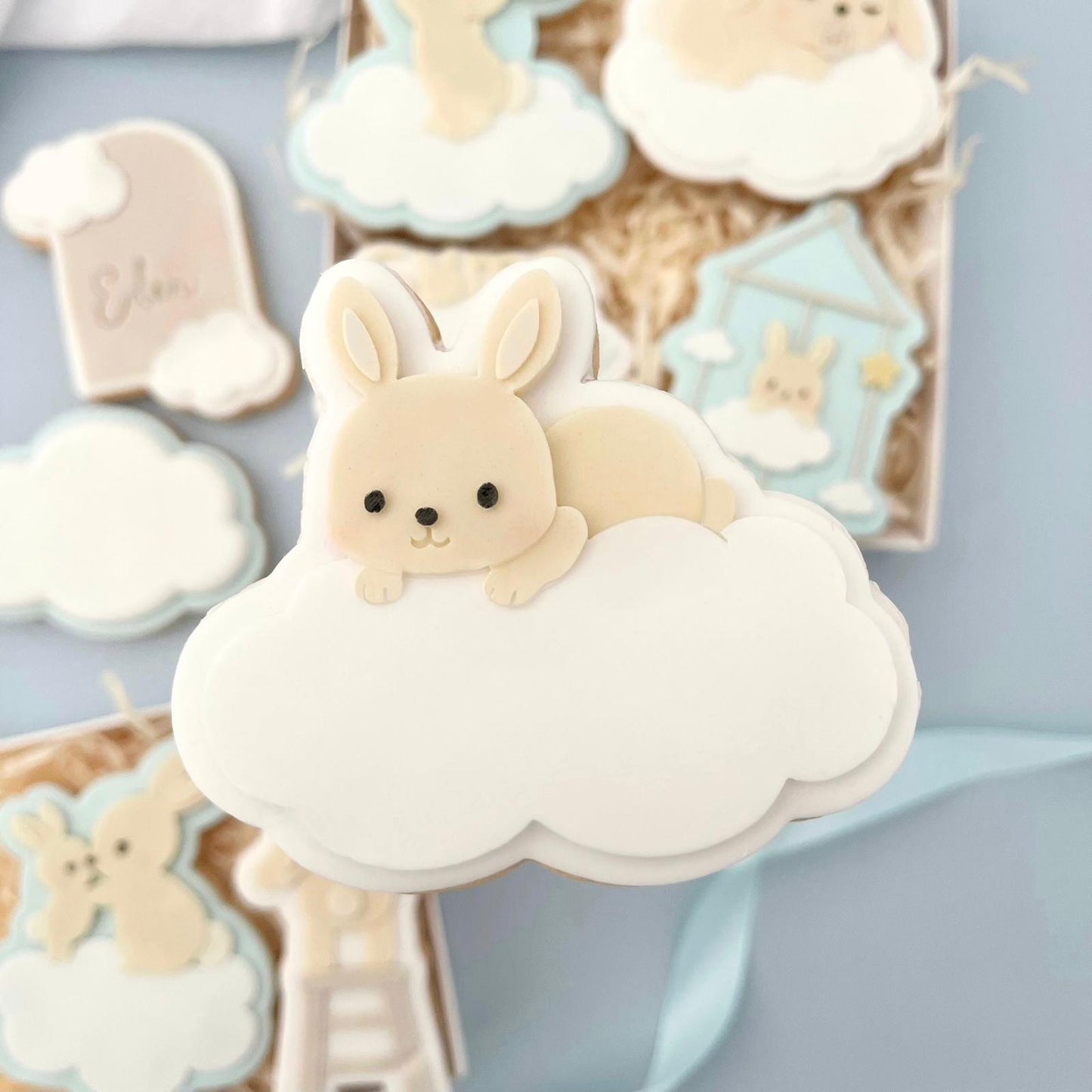 #01 - Rabbit on cloud