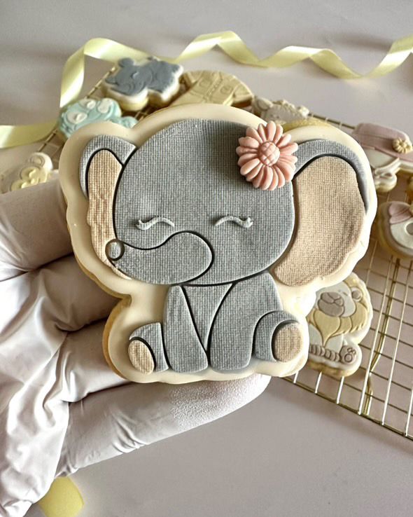 #42 - Elephant