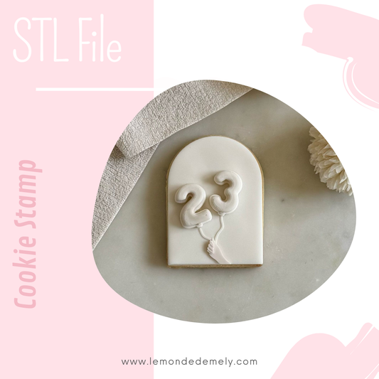 #184 - Hand holding balloons