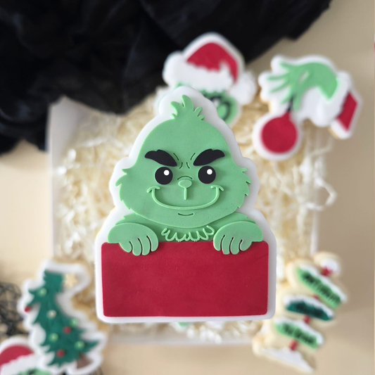 #130 - Grinch avec Cadre Prénom