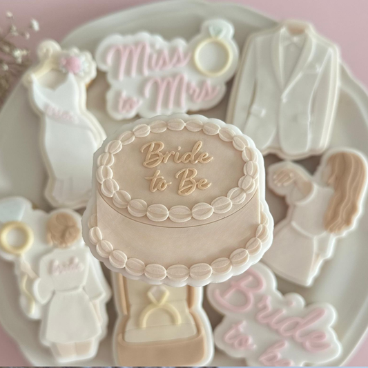 #35 - Bride-to-be Cake