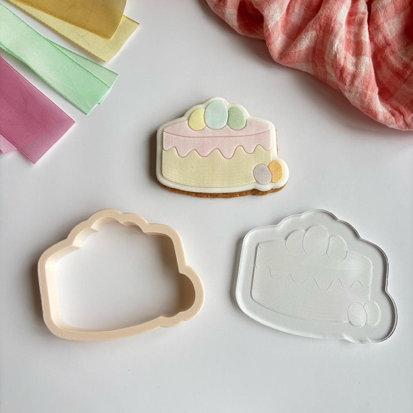 #044 - Easter Cake