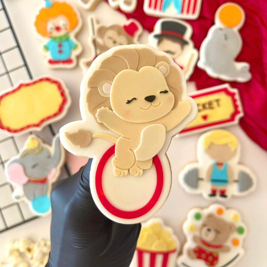 #14 - Lion Cerceau