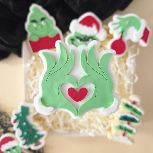 #131 - Mains de Grinch en coeur