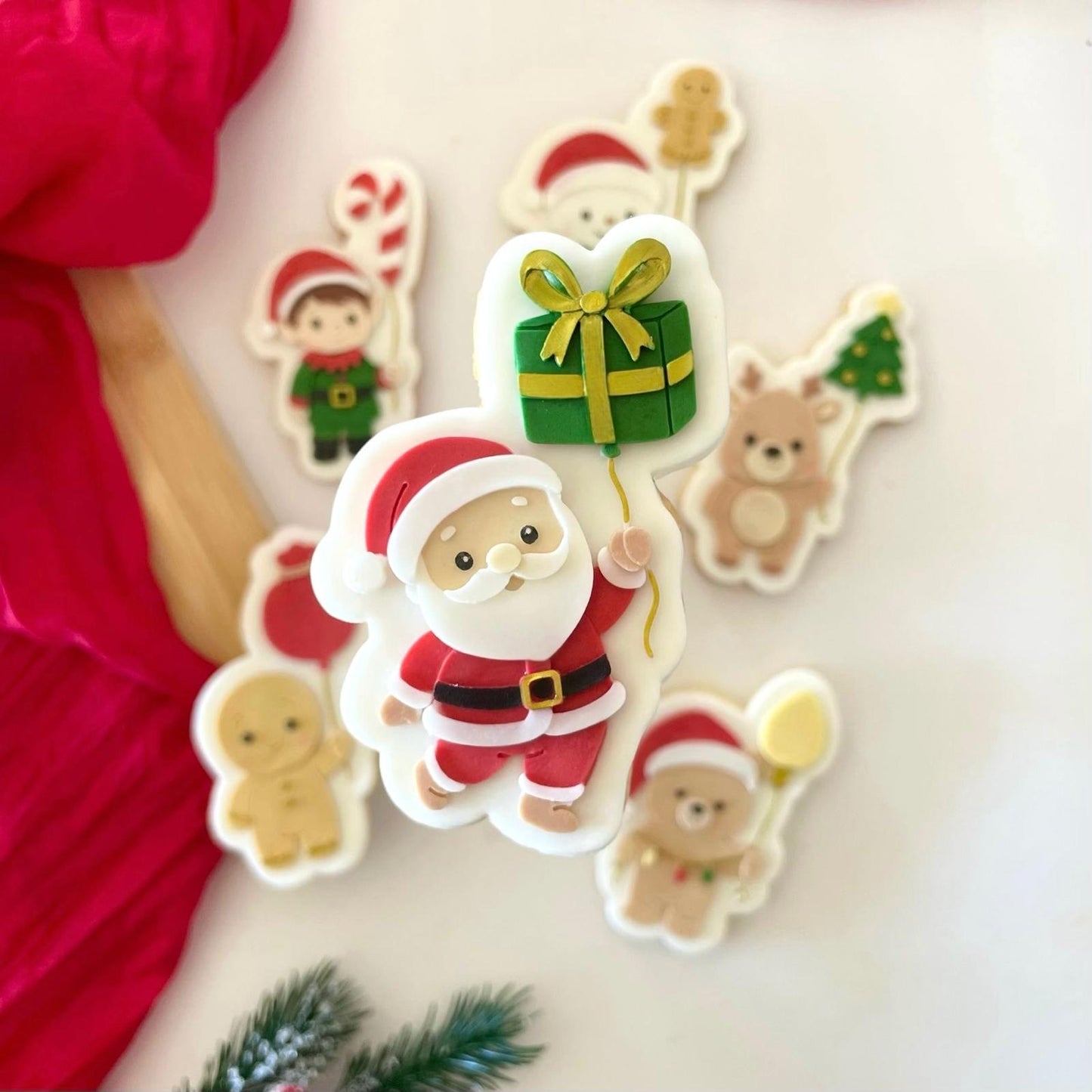 #199 - Père Noël avec ballon