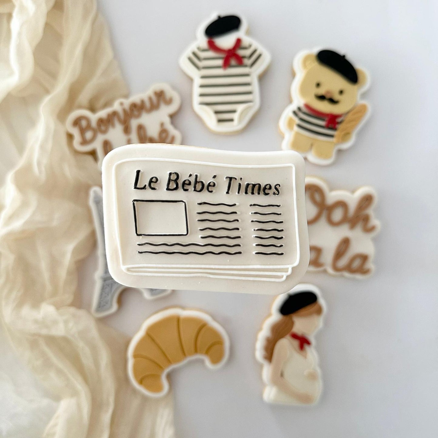 BABY #170 - Le Bébé Times