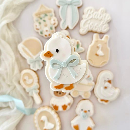 #02 - Bébé oie avec noeud