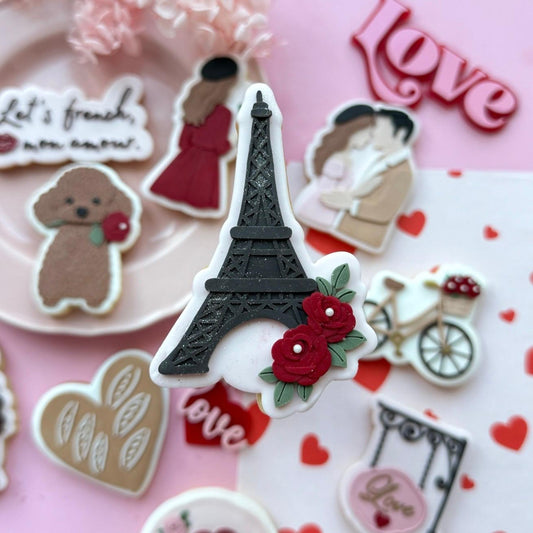 #091 - Eiffel Tower with flowers