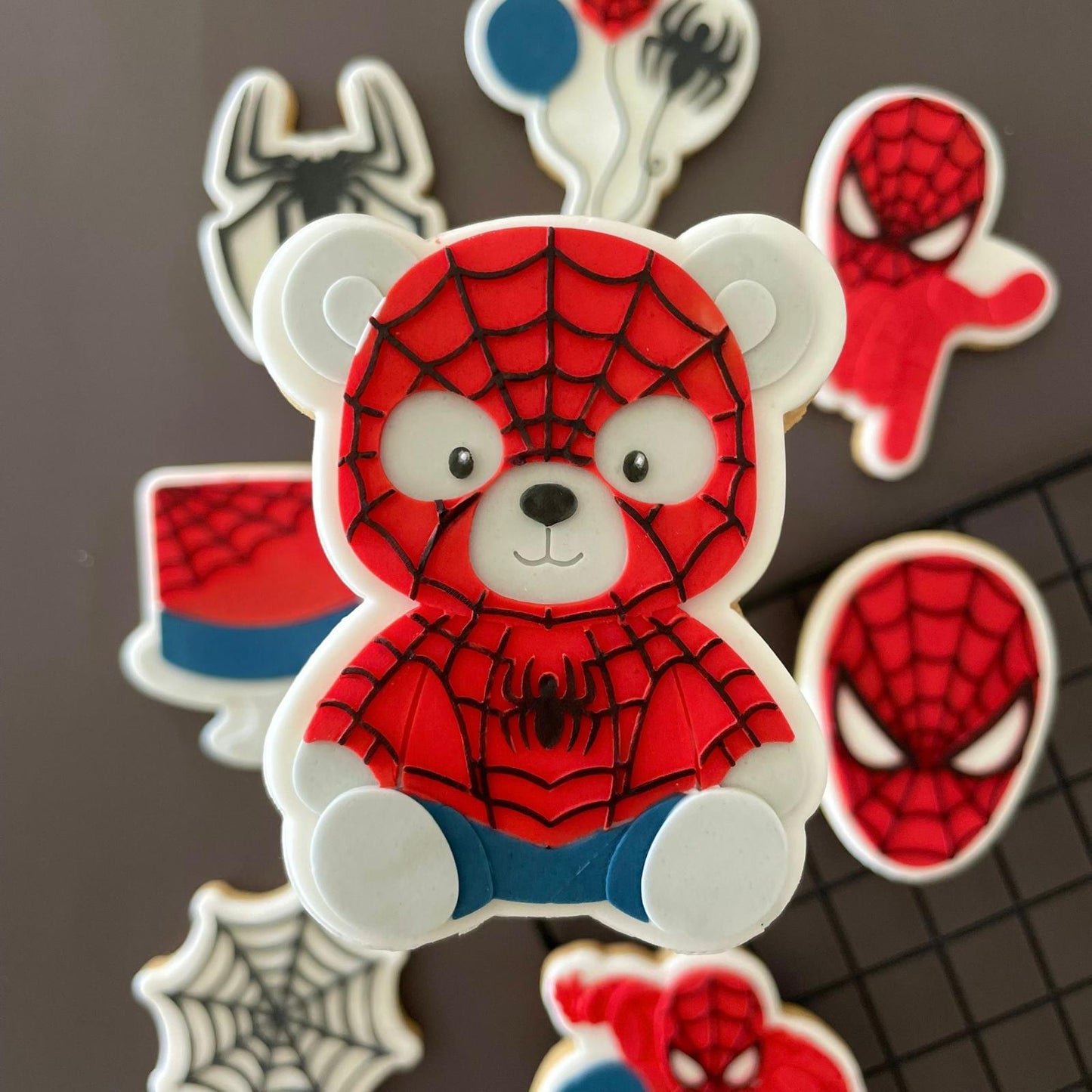 #09 - Ourson costume Spiderman