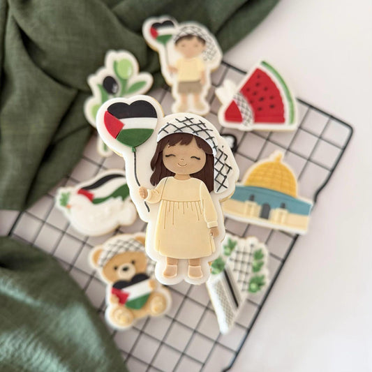 #083 - Fille avec Ballon