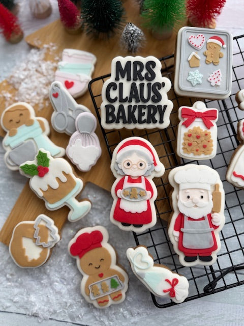 #157 - MRS CLAUS BAKERY